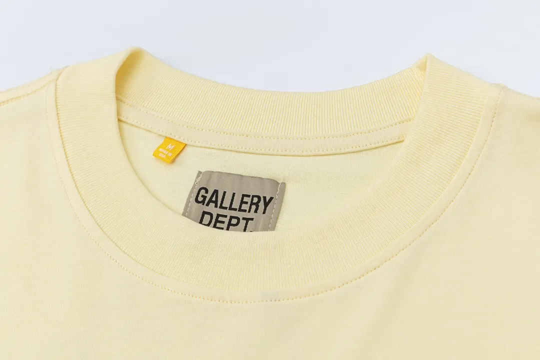 Model D134 Gallery dept American trendy brand digital direct-injection high-definition printed high-street short-sleeved T-shirt. The printing is breathable, soft and non-sticky. After shrinking and shaping, it is soft, comfortable and breathable, does not pill, does not fade and does not change shape, S to XL, p106